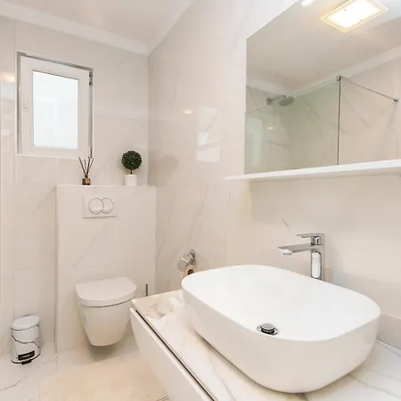 Apartment Parentium *